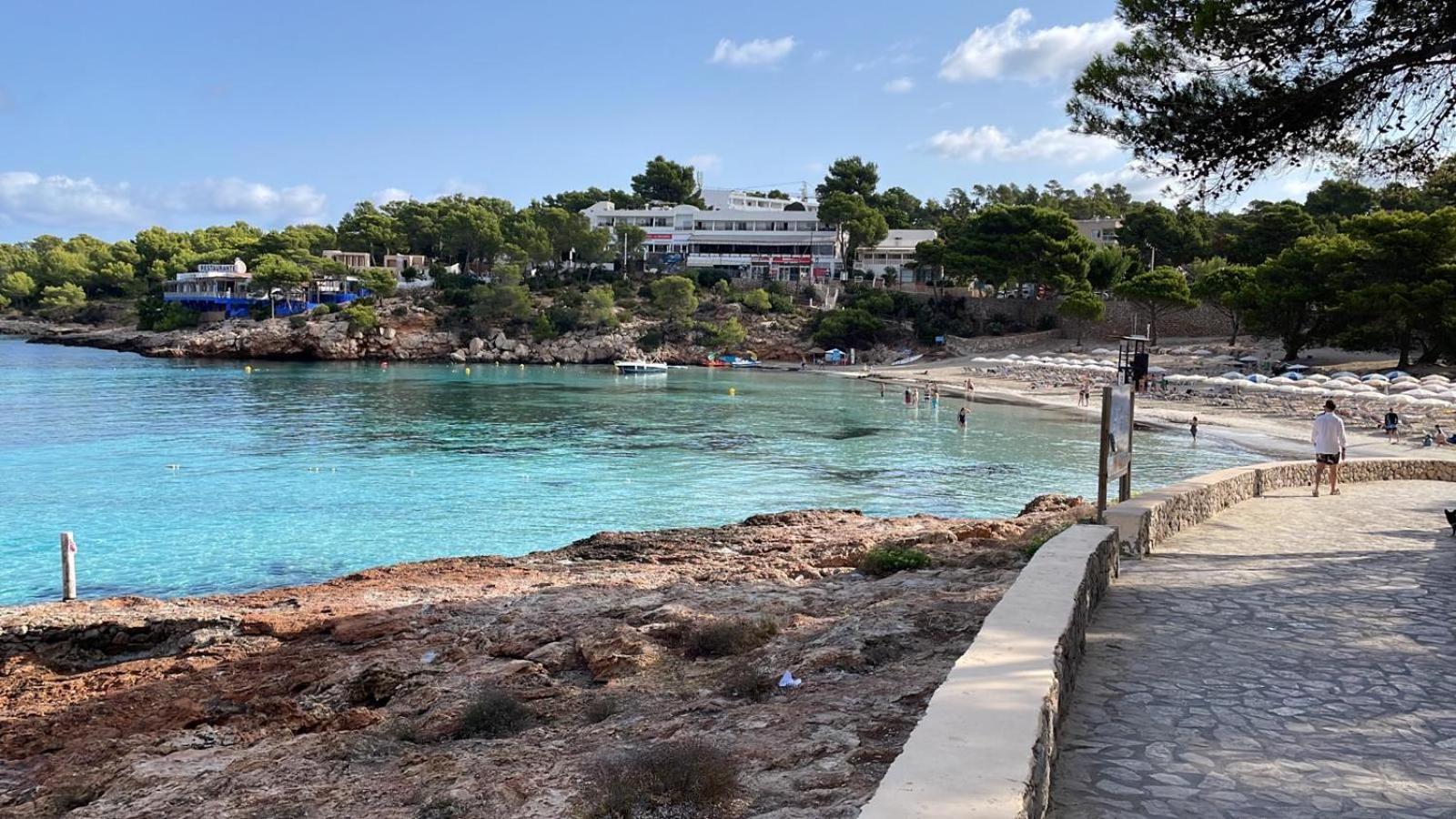 S'Arenal Apartments Portinatx Eksteriør bilde