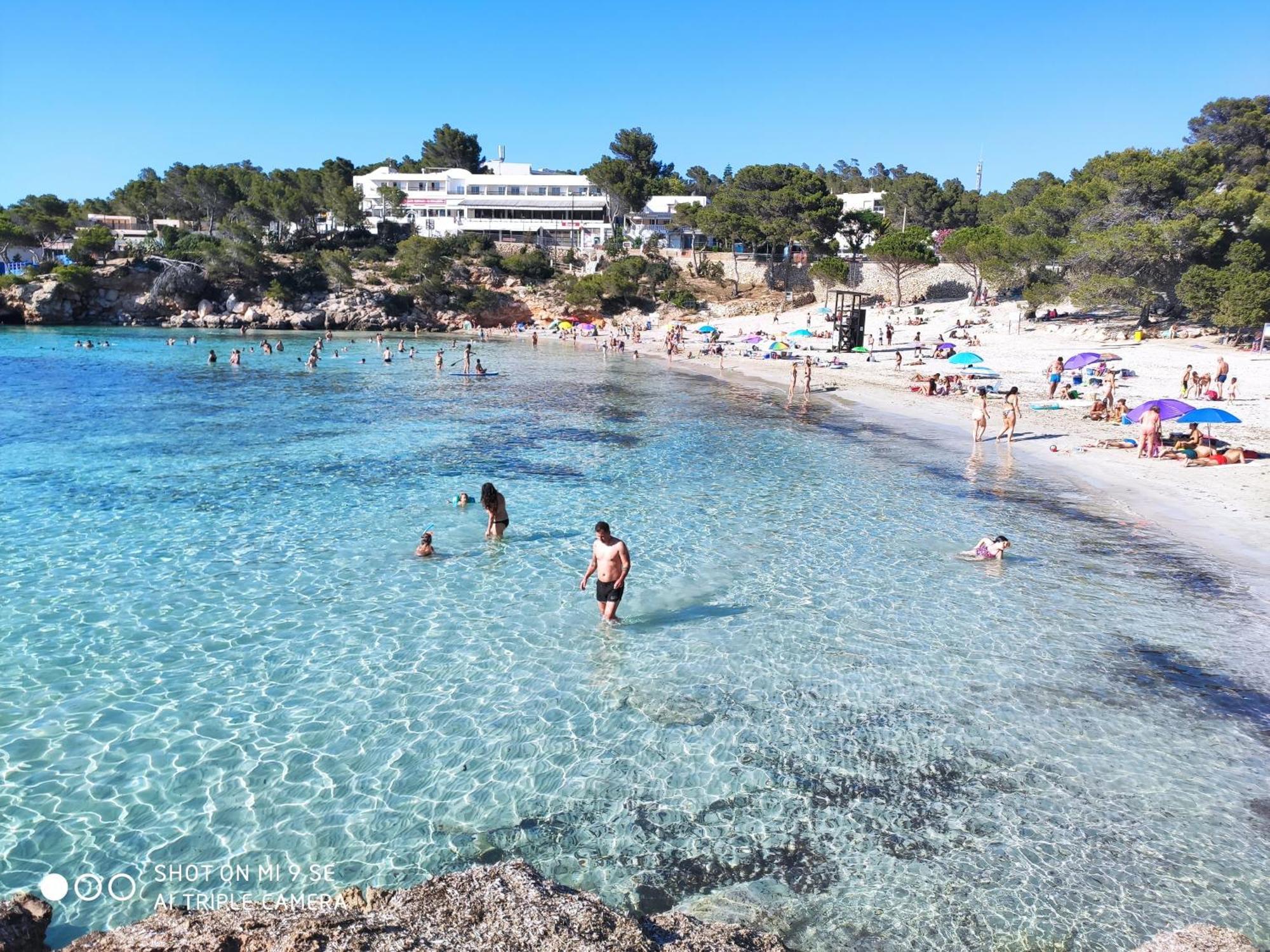 S'Arenal Apartments Portinatx Eksteriør bilde